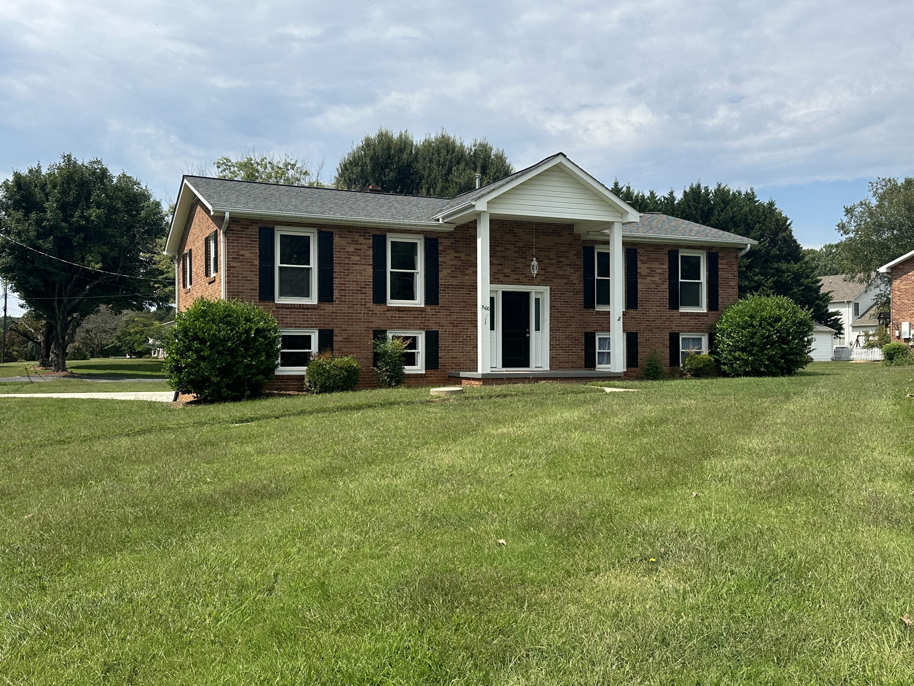 5100 Murray Road - A